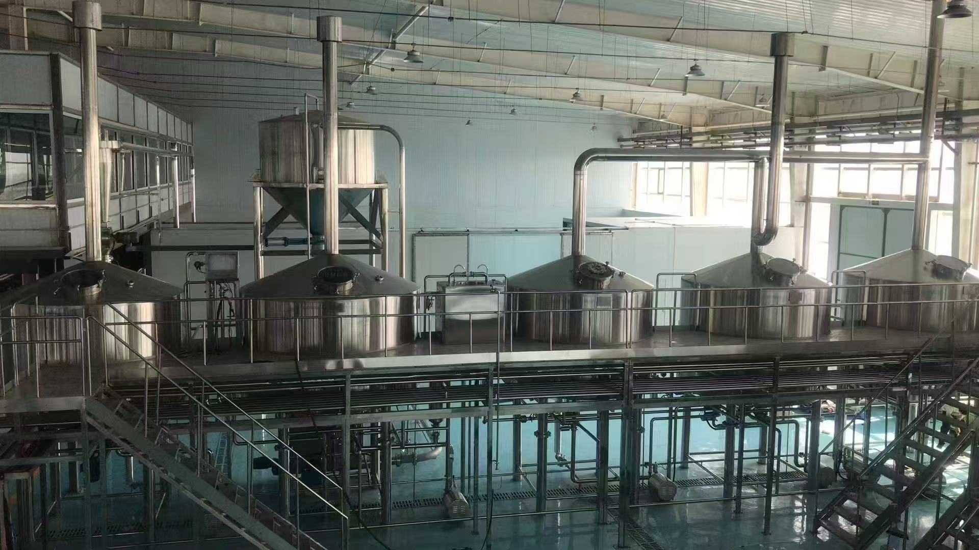 三水精酿啤酒设备厂—精酿啤酒设备主要生产工艺与核心技术